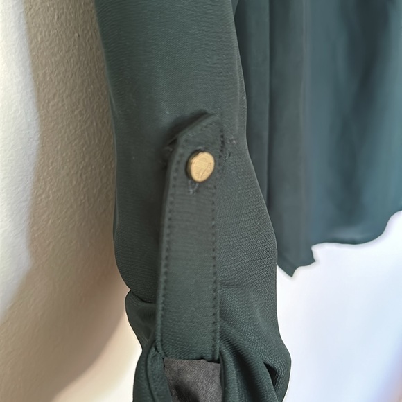 Dynamite Long Sleeve Blouse with Gold Front zipper - Picture 4 of 7